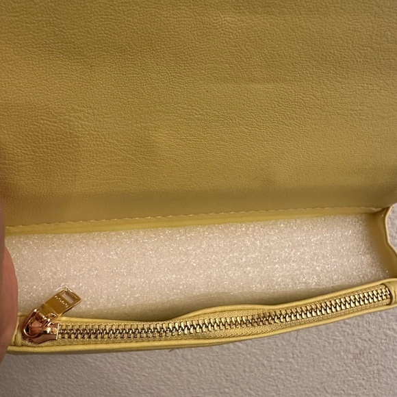 NWT Bebe Abigail Purse - Picture 9 of 10